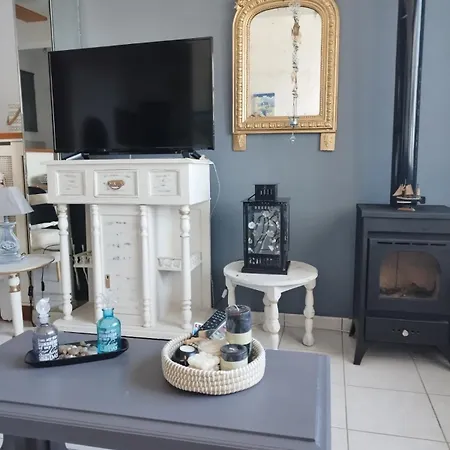 Mare Mia Loutraki (Skopelos)