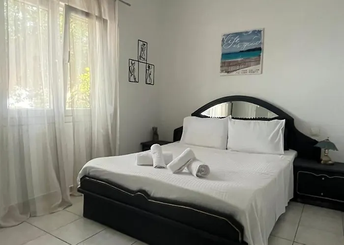 Mare Mia * Λουτράκι